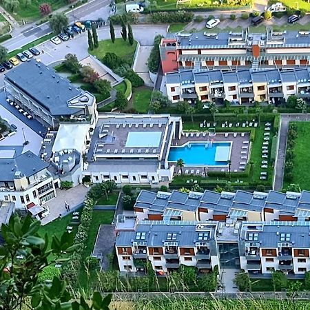 Garda Lake Aloha Apartments Torbole Sul Garda Екстериор снимка